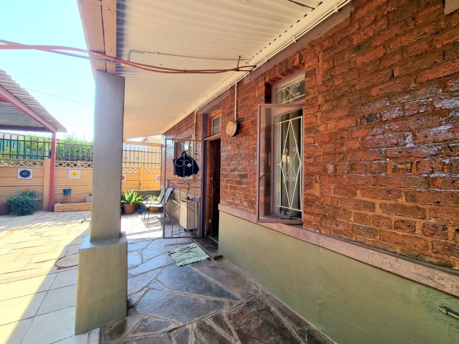 3 Bedroom Property for Sale in Beaconsfield Northern Cape